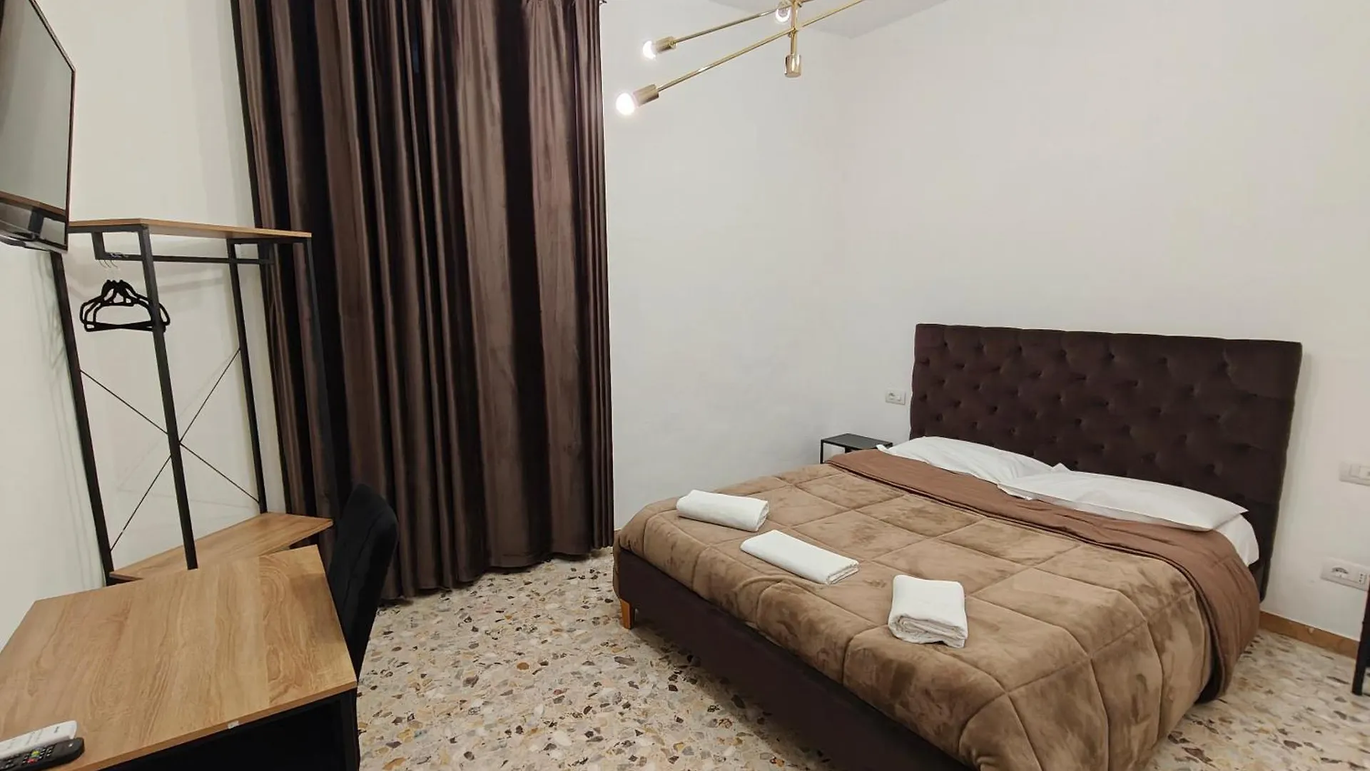 Bed & Breakfast -Prime Rooms Verdi Florence